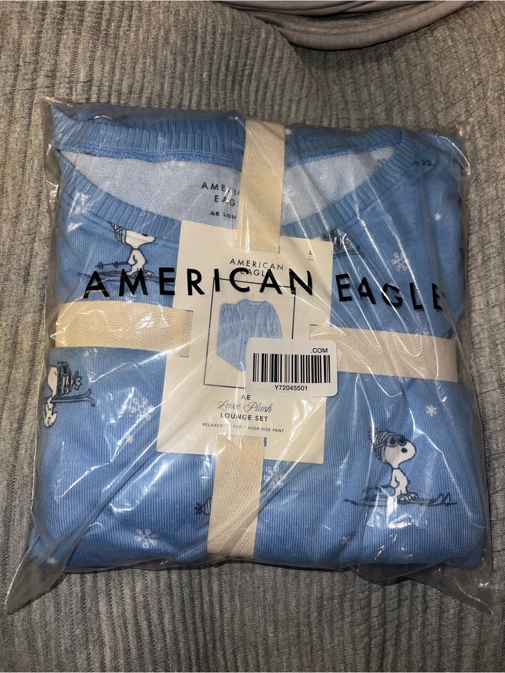 American Eagle Snoopy Ski Peanuts Pajamas - AE Luxe Plush Lounge Set